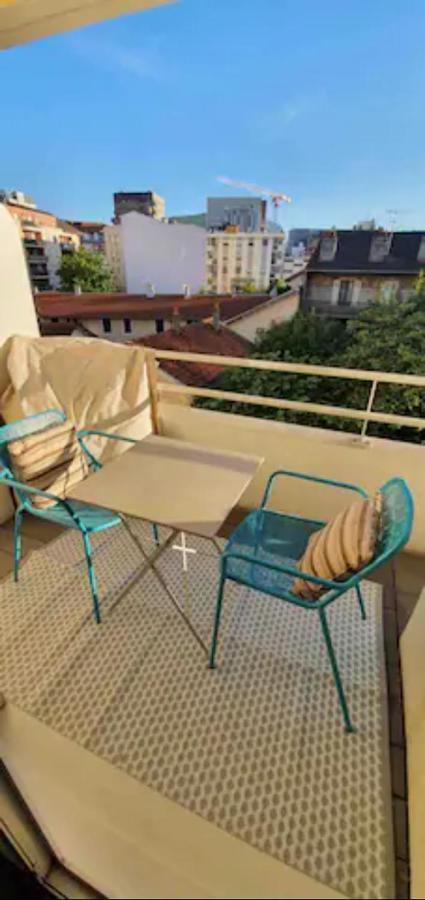אנמסה Tichnich Appartement - 2 Bedrooms - 1 Min Away From Train Station מראה חיצוני תמונה